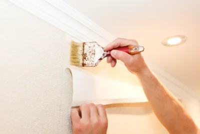 Pose de papier peint à Villafans — revêtements muraux et toiles de verre